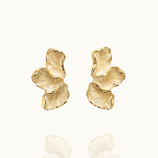 PETRA White Earrings