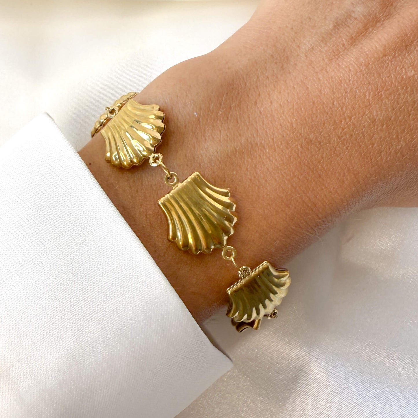 LOLA Bracelet