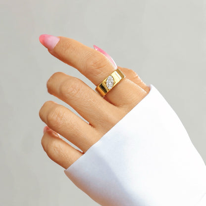 ROXANE Ring