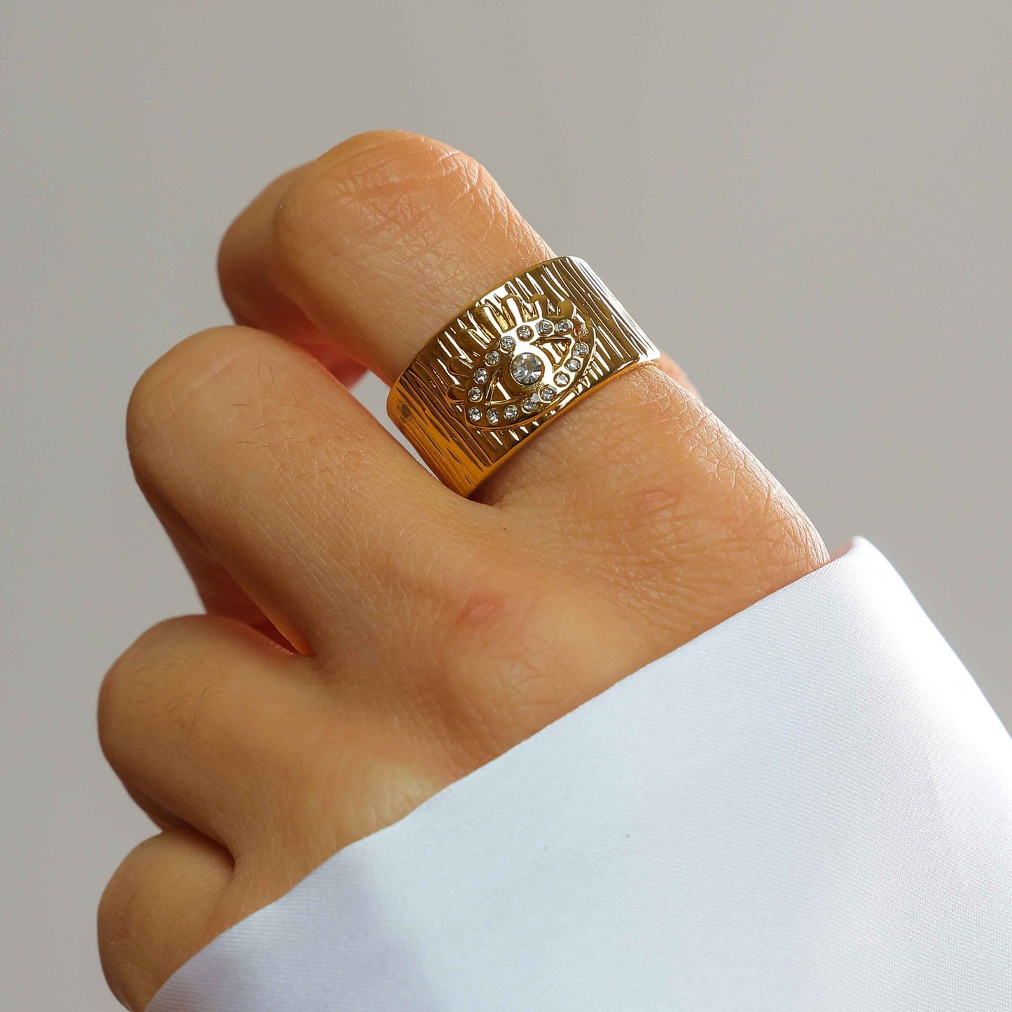 CLAIRE Ring