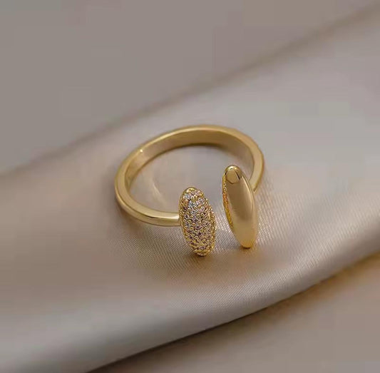 CAMILLA Ring