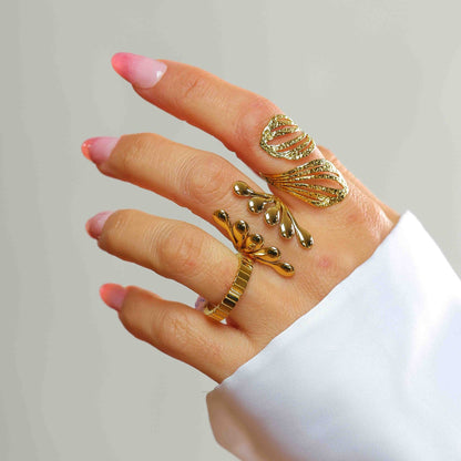 CAROLINE Ring