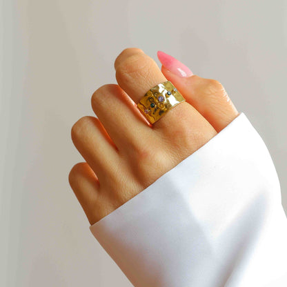 EMILIA Ring