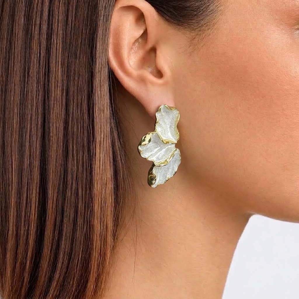 PETRA White Earrings