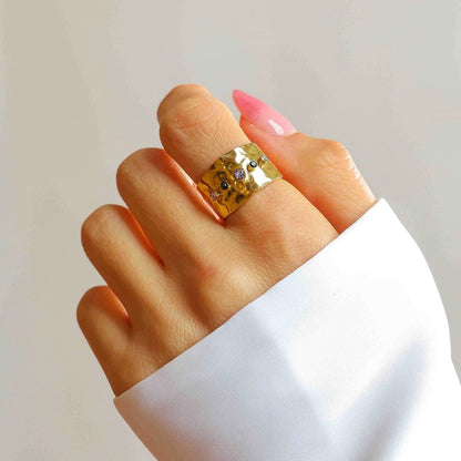 EMILIA Ring