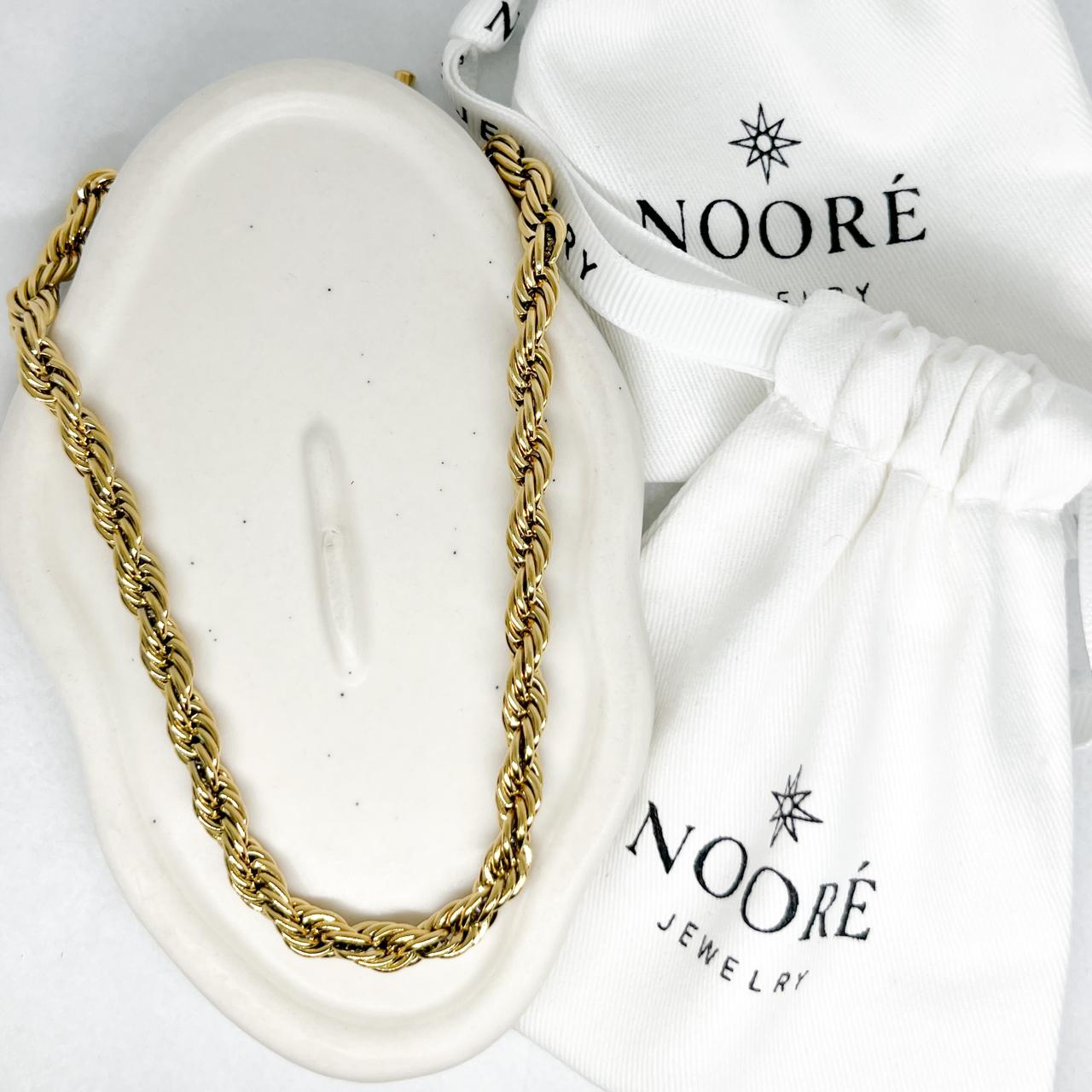 LINA Necklace