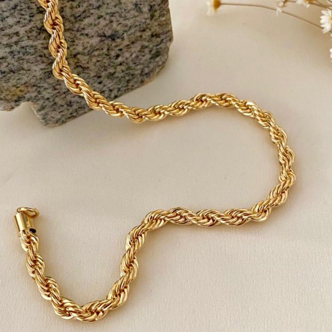 LINA Necklace